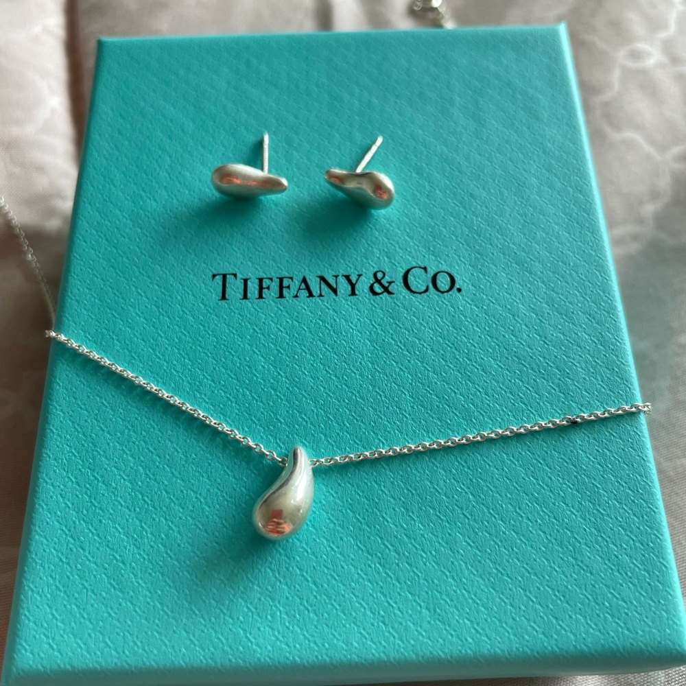Tiffany and Co-Necklace and earrings. Available